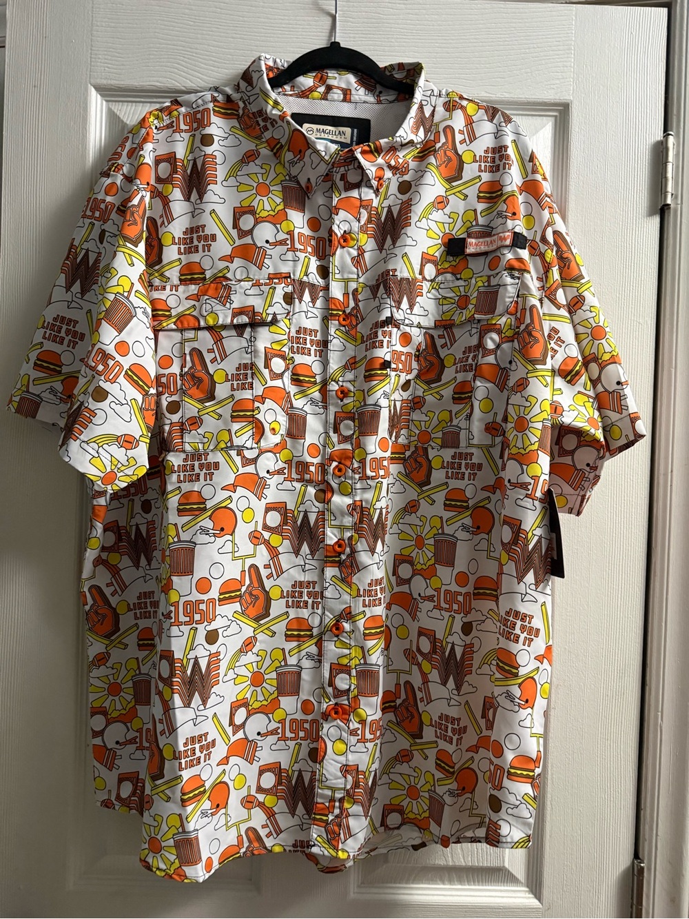 🆕 Magellan Outdoors x Whataburger short-sleeve button-down shirt 2XL